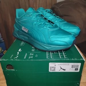 Puma Mens MAPF1 Mercedes AMG Petronas Mirage Sport Asphalt MC